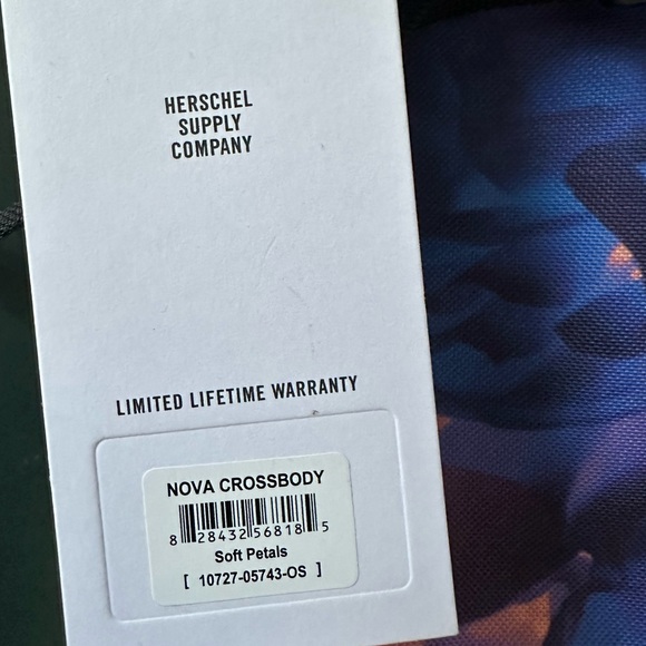 Brand new Hershel nova crossbody bag - Picture 3 of 4